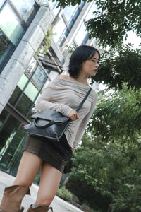 vila | dark grey upcycled leather